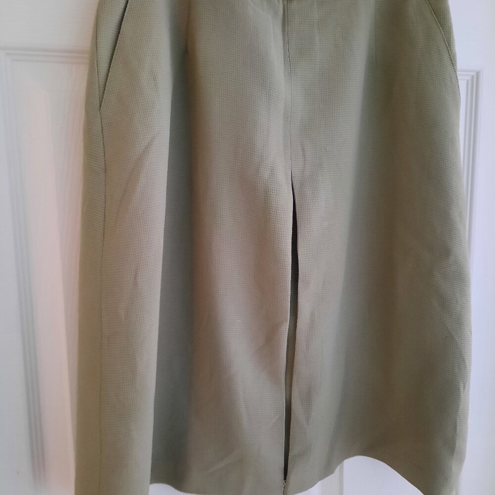 Brand New Very Pretty Skirt for women